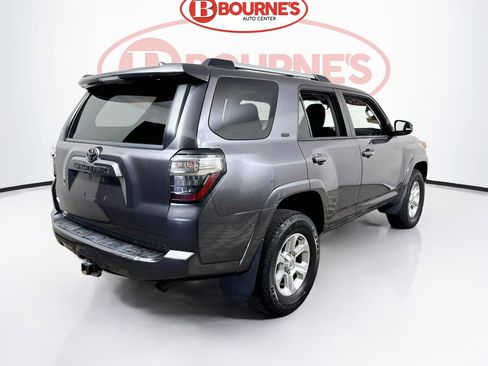 Used 2023 Toyota 4Runner SR5 AWD/4WD image 9