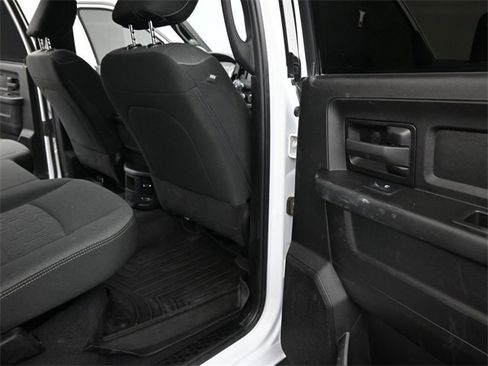 Used 2024 RAM 3500 Tradesman w/ Chrome Appearance Group image 27