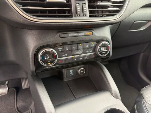 Used 2021 Ford Escape SEL AWD/4WD image 18