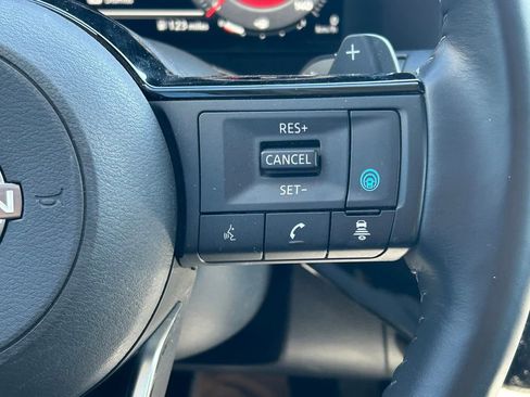 Used 2023 Nissan Pathfinder Platinum image 43