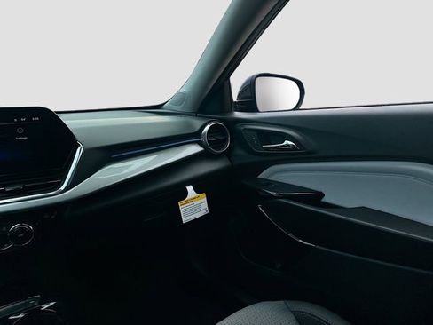 New 2026 Chevrolet Trax LT w/ Driver Confidence Package image 24