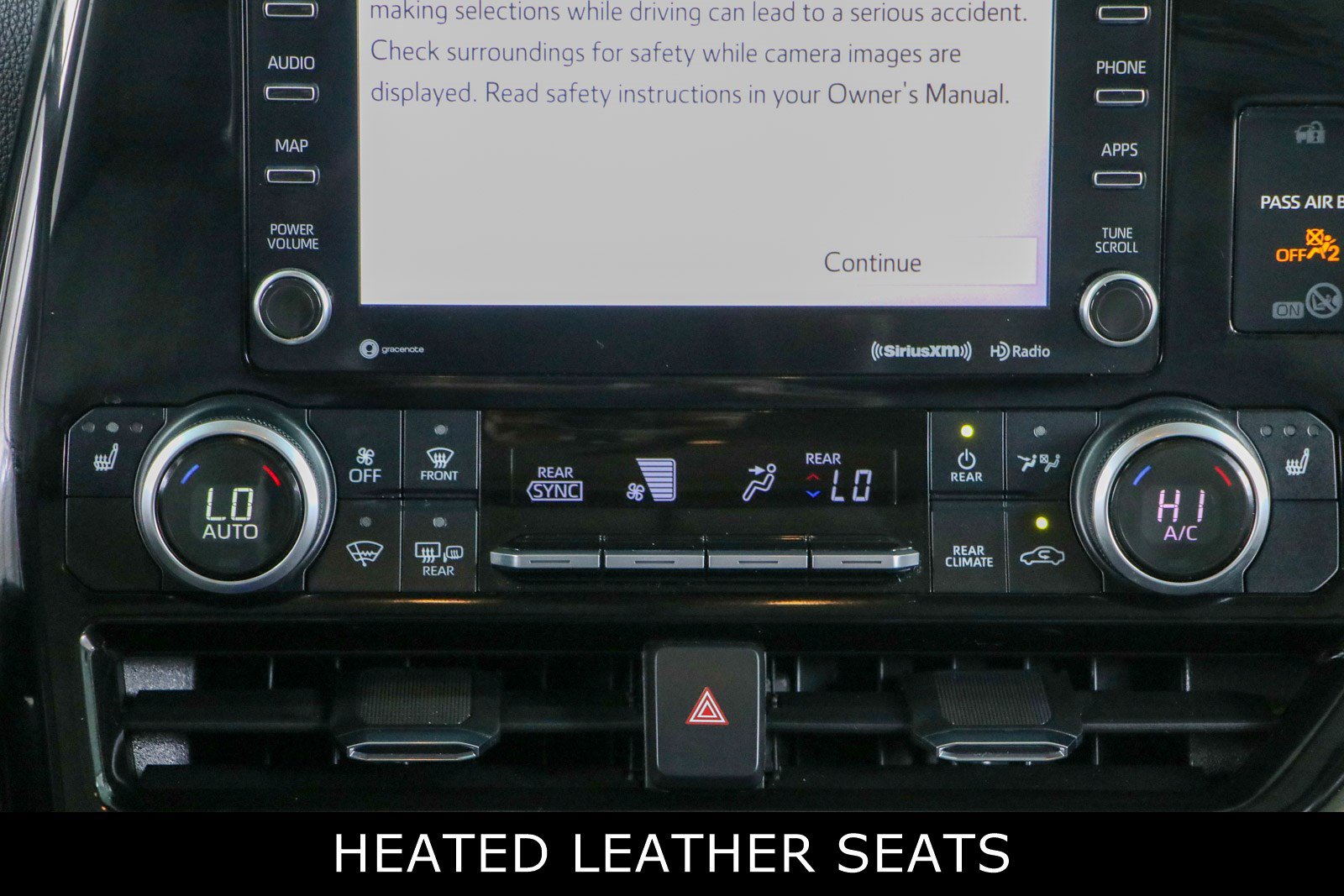 Used 2021 Toyota Highlander XLE FWD image 21