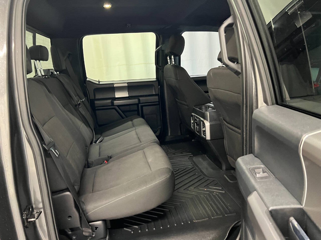Used 2015 Ford F150 XLT w/ Equipment Group 302A Luxury AWD/4WD image 10