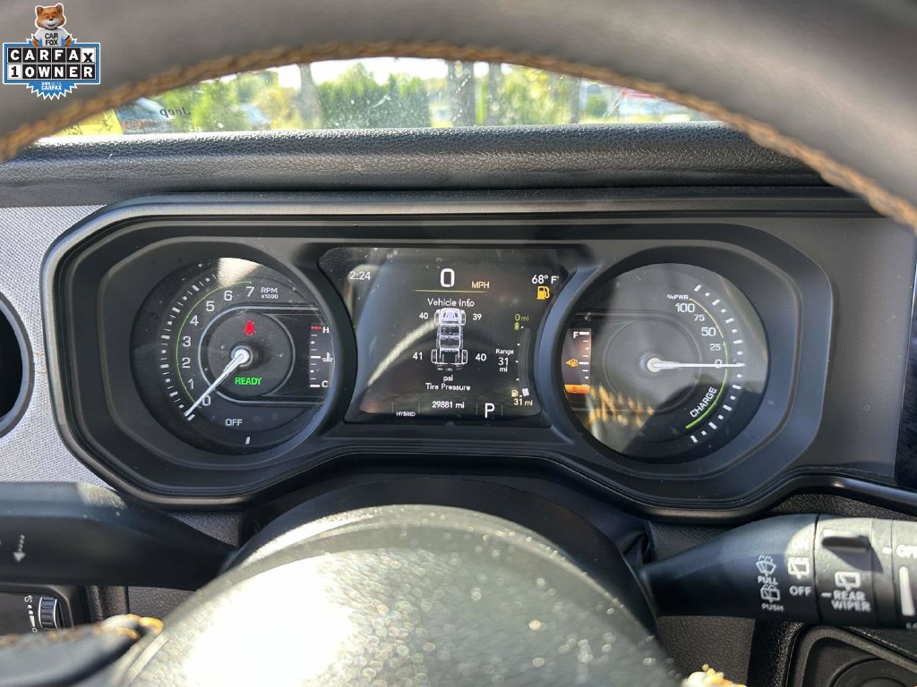 Used 2024 Jeep Wrangler Unlimited w/ Convenience Group AWD/4WD image 22