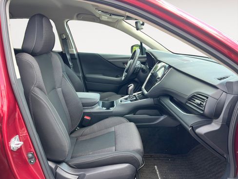 Used 2024 Subaru Outback Premium image 19