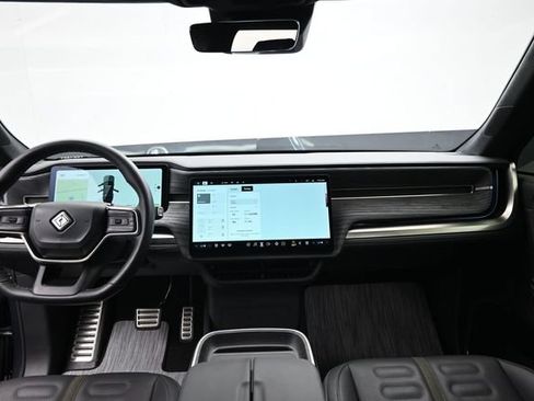 Used 2024 Rivian R1S Adventure Quad AWD/4WD image 27