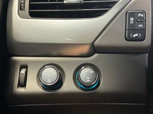 Used 2019 Chevrolet Tahoe LT w/ RST Edition image 15