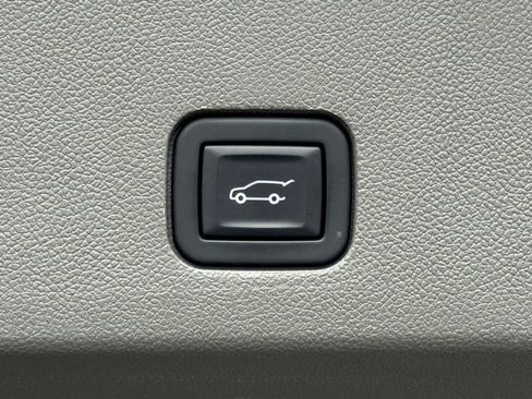 Certified 2023 Cadillac XT6 Premium Luxury image 37