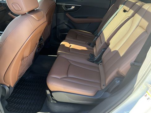 Used 2022 Audi Q7 3.0T Prestige image 32