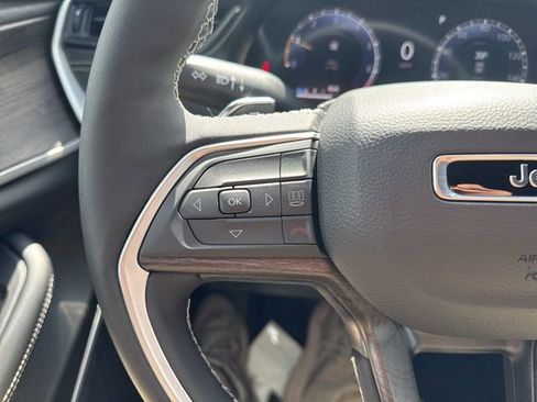 New 2026 Jeep Grand Cherokee L Limited AWD/4WD image 23