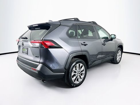 Used 2023 Toyota RAV4 XLE Premium image 9