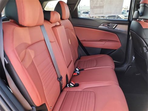 New 2026 Kia Sportage SX image 17
