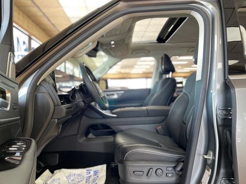 Used 2025 INFINITI QX80 Sensory AWD/4WD image 22