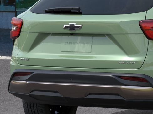 New 2026 Chevrolet Trax ACTIV FWD image 38