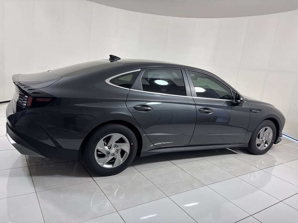 New 2026 Hyundai Sonata SE FWD image 6