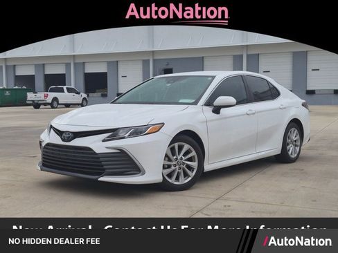 Used 2023 Toyota Camry LE FWD image 1