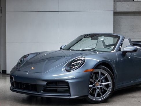 Certified 2025 Porsche 911 Carrera image 17