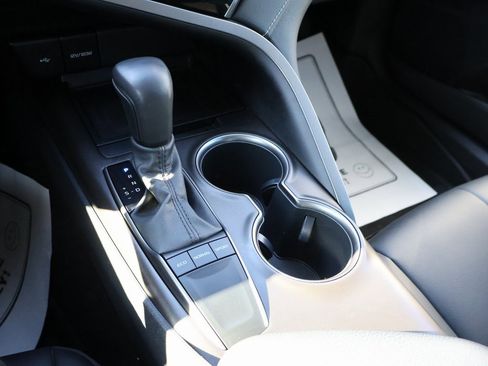 Used 2023 Toyota Camry SE image 35