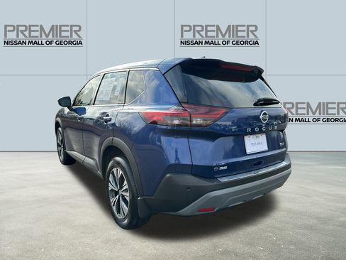 Certified 2021 Nissan Rogue SV image 7
