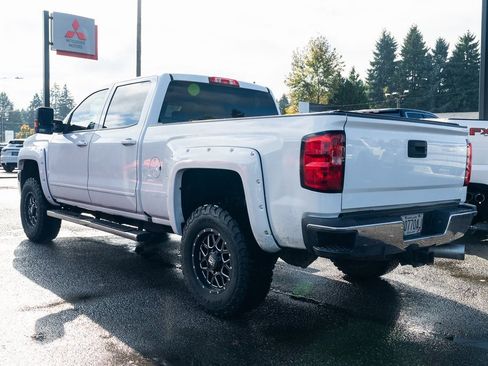 Used 2018 Chevrolet Silverado 2500 LT w/ LT Fleet Convenience Package image 4
