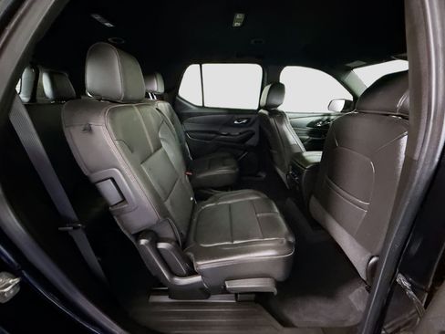 Used 2022 Chevrolet Traverse RS FWD image 27
