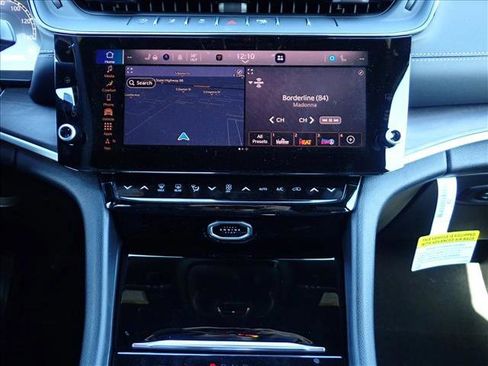 New 2026 Jeep Grand Cherokee Limited image 19