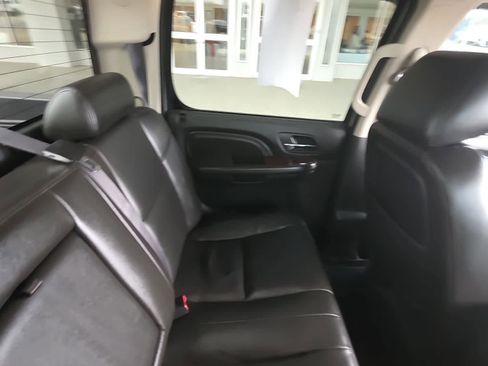 Used 2014 GMC Sierra 2500 Denali w/ Suspension Package, Off-Road image 18