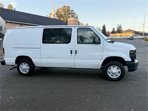 Used 2014 Ford E-150 and Econoline 150 Commercial w/ Commercial Cargo Van Package image 6