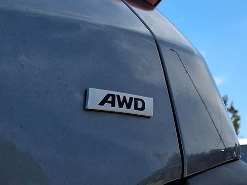 Used 2021 Hyundai Kona SEL AWD/4WD image 30