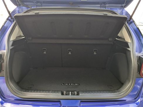 Used 2025 Hyundai Venue Limited image 30