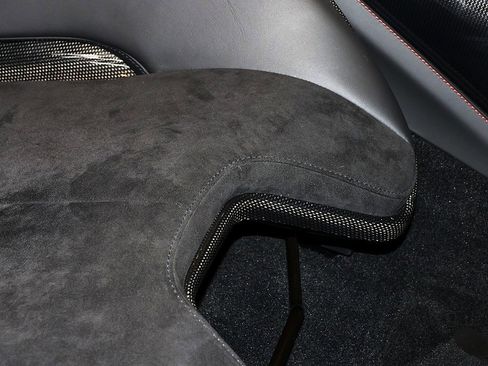 Certified 2022 Ferrari SF90 Spider image 33