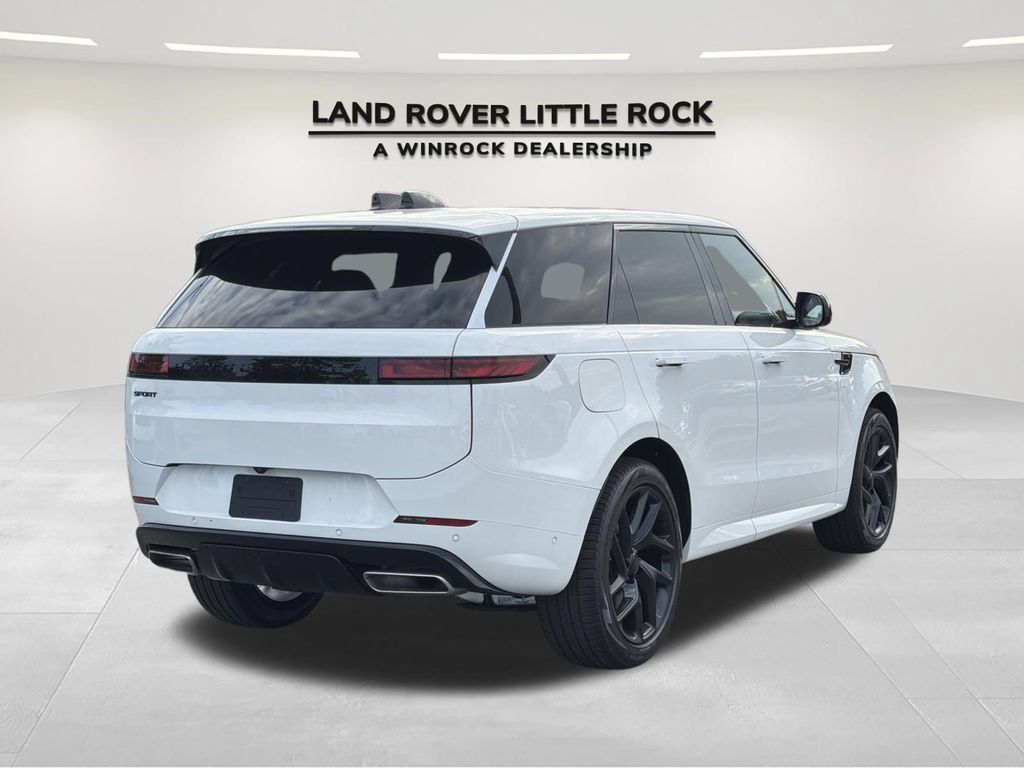 New 2026 Land Rover Range Rover Sport Dynamic SE AWD/4WD image 2