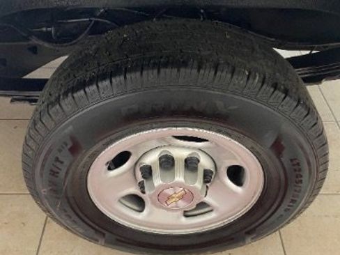 Used 2021 Chevrolet Express 2500 w/ Safety Package image 22