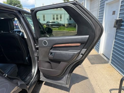 Used 2018 Land Rover Discovery HSE Luxury AWD/4WD image 40