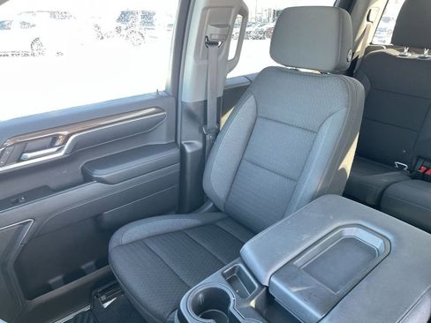 Used 2024 Chevrolet Silverado 1500 LT image 23