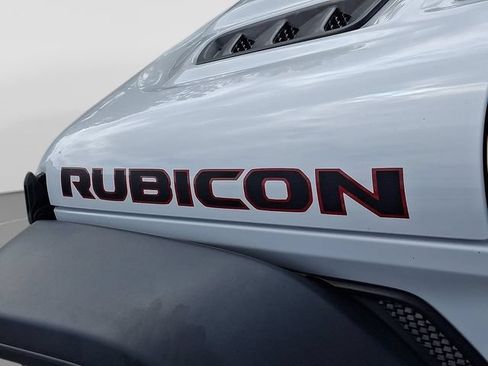 Used 2018 Jeep Wrangler Unlimited Rubicon AWD/4WD image 34
