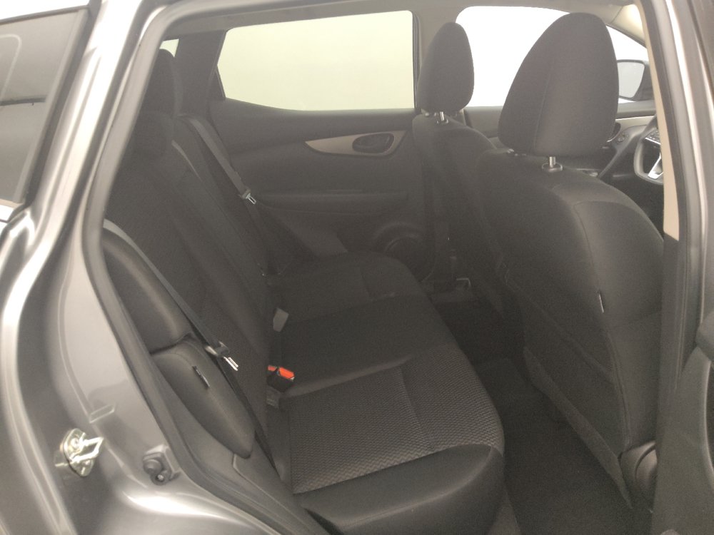 Used 2021 Nissan Rogue Sport S FWD image 19