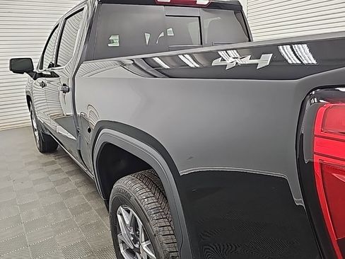 New 2026 GMC Sierra 1500 SLE w/ Preferred Package image 6