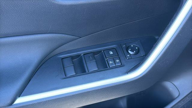 Certified 2022 Toyota RAV4 LE AWD/4WD image 15
