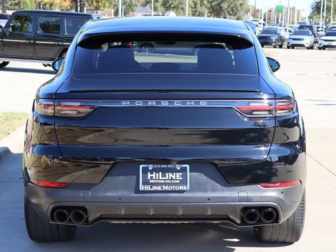 Used 2021 Porsche Cayenne Coupe image 8