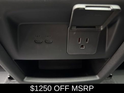 New 2026 Buick Enclave Sport Touring w/ Power Package FWD image 31