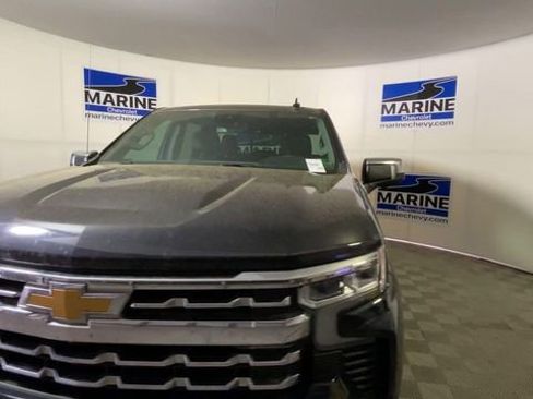 Used 2023 Chevrolet Silverado 1500 LTZ w/ LTZ Premium Package image 5
