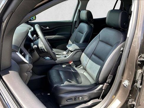Used 2019 GMC Acadia SLT w/ Black Edition FWD image 24