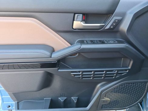 New 2026 Toyota 4Runner Limited AWD/4WD image 28