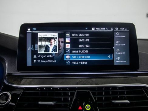 Used 2023 BMW 530e w/ Premium Package image 29