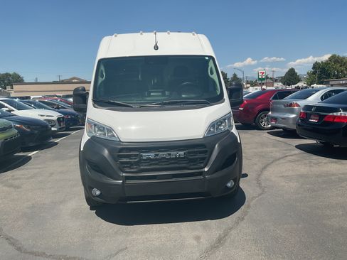 Used 2024 RAM ProMaster 3500 w/ Convenience Group FWD image 3