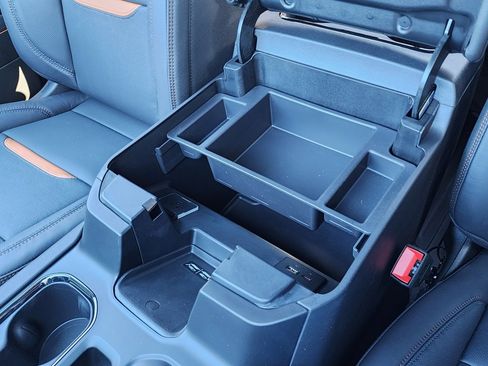 New 2026 GMC Sierra 1500 AT4 w/ AT4 Premium Package image 32