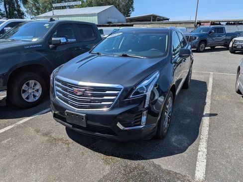 Used 2019 Cadillac XT5 Luxury w/ Trailering Package AWD/4WD image 1