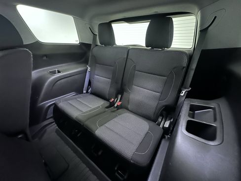 Used 2020 GMC Acadia SLE w/ Driver Convenience Package FWD image 30