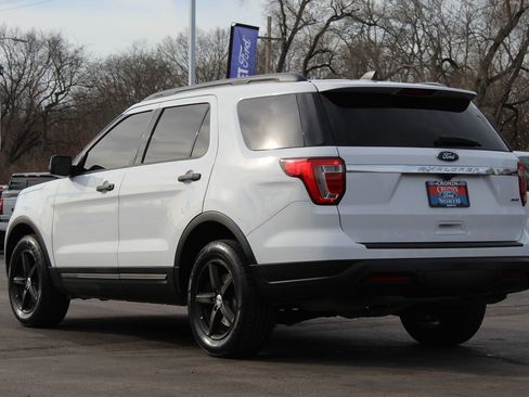 Used 2019 Ford Explorer 4WD w/ Class III Trailer Tow Package image 5